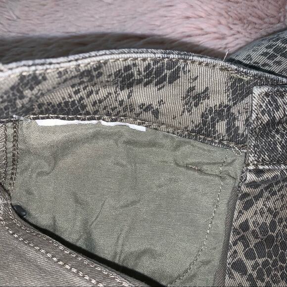 Zara Snake Print Tan & Brown High-Rise Skinny Jeans Size: 4 - Picture 8 of 11